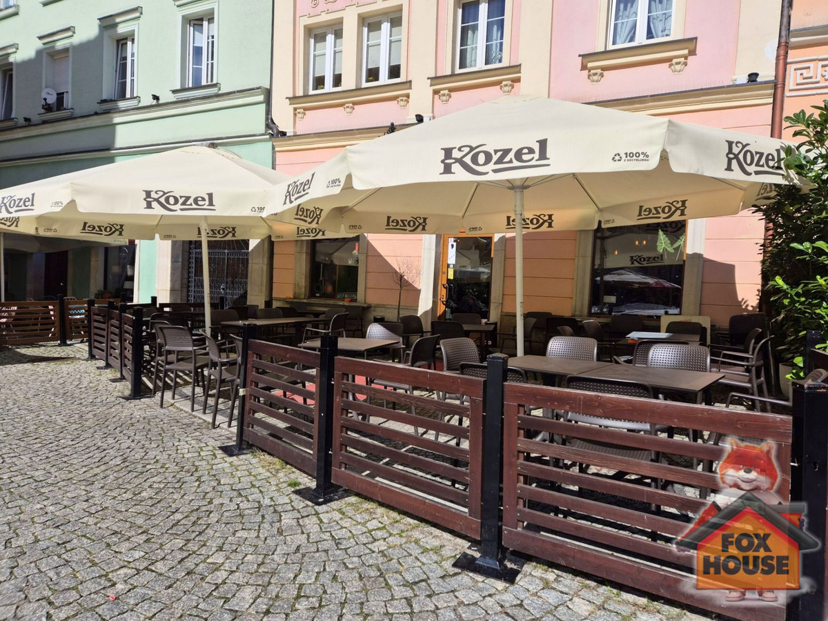 Lokal gastronomiczny/usługowy w pięknym rynku Bolesławca - Widok 2