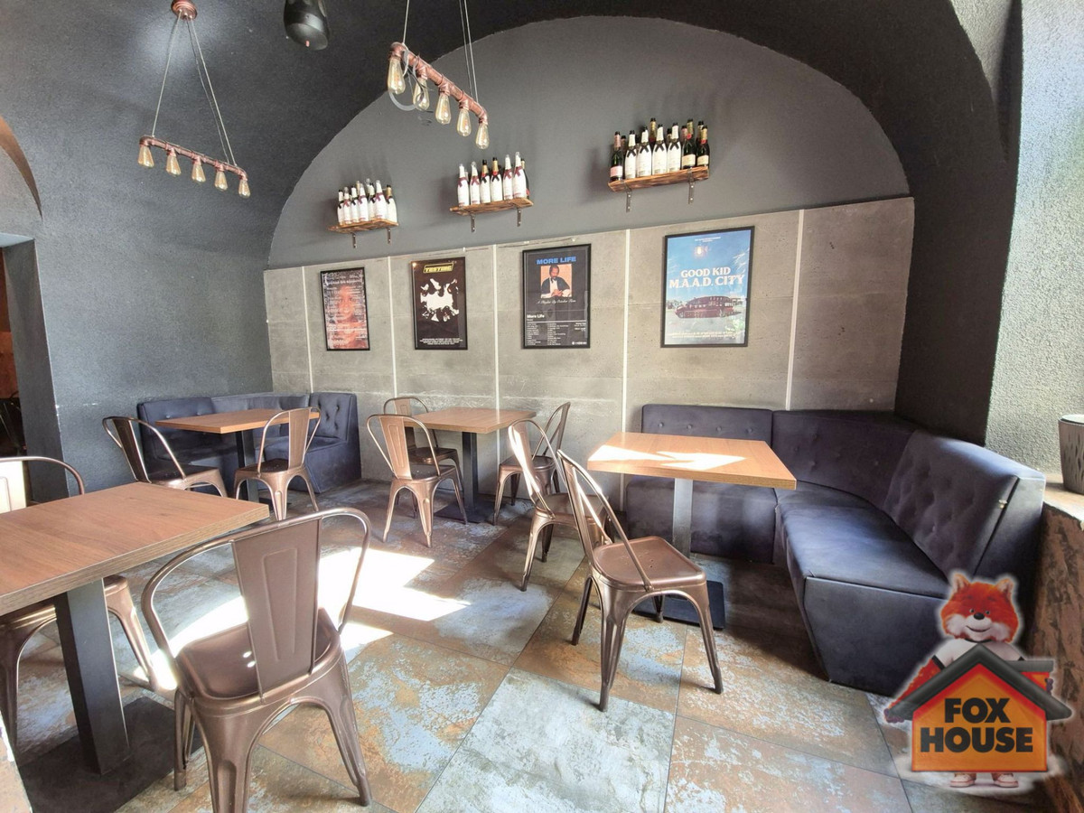 Lokal gastronomiczny/usługowy w pięknym rynku Bolesławca - Widok 3
