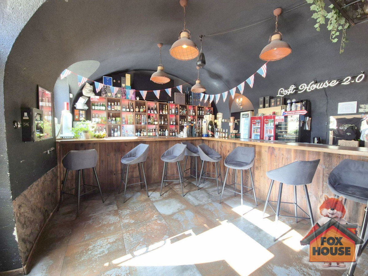 Lokal gastronomiczny/usługowy w pięknym rynku Bolesławca - Widok 4