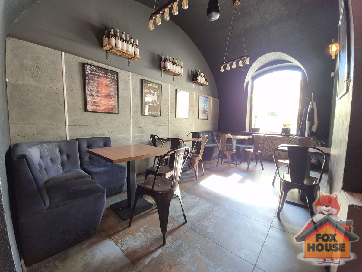 Lokal gastronomiczny/usługowy w pięknym rynku Bolesławca - Widok 5