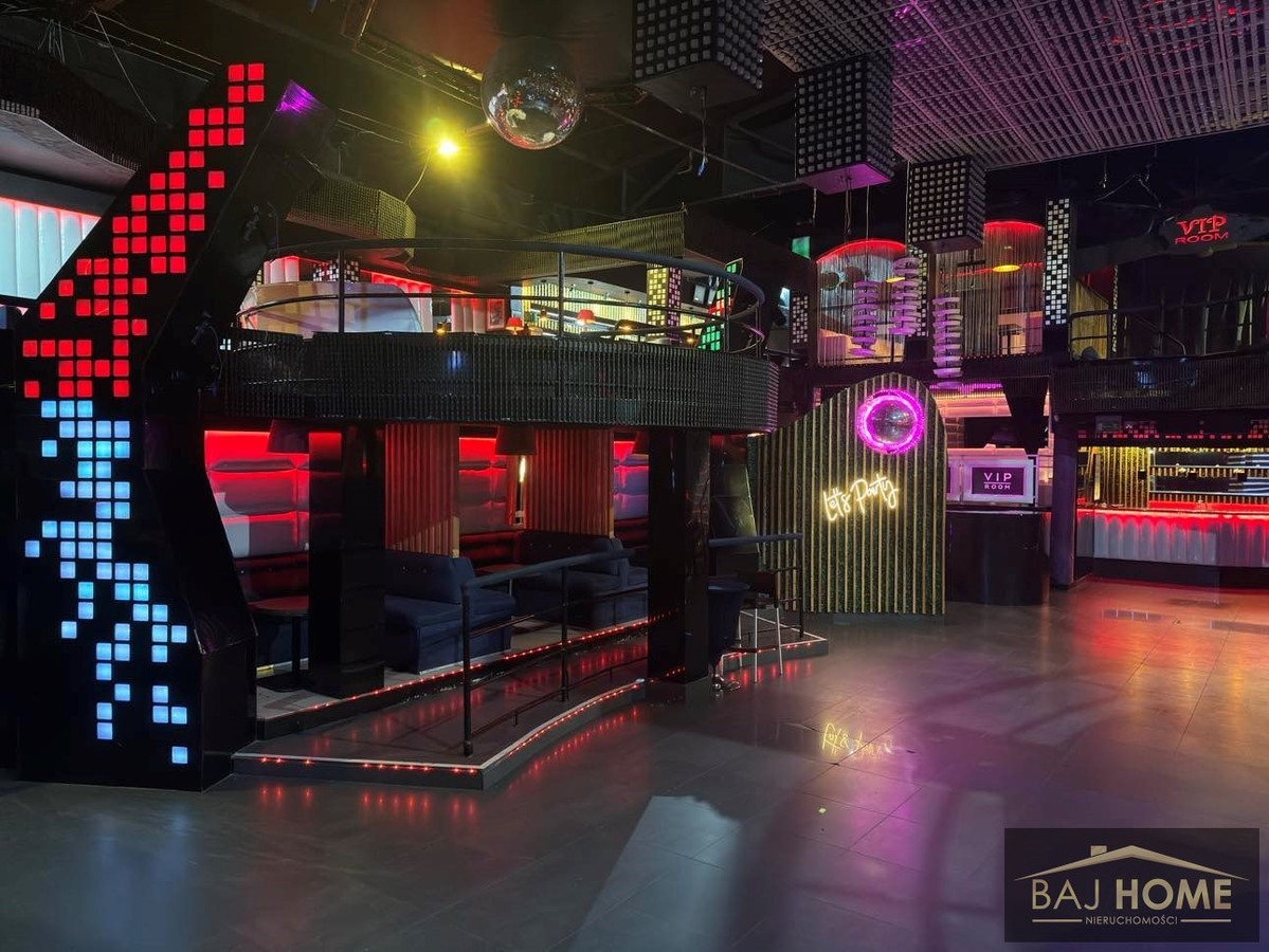 Budynek rozrywkowo-usługowy ,,Ambra Club\" - Widok 4