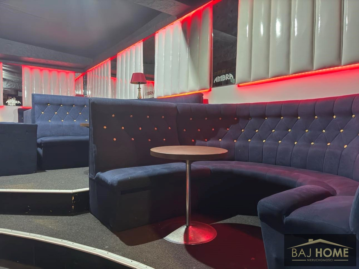 Budynek rozrywkowo-usługowy ,,Ambra Club\" - Więcej