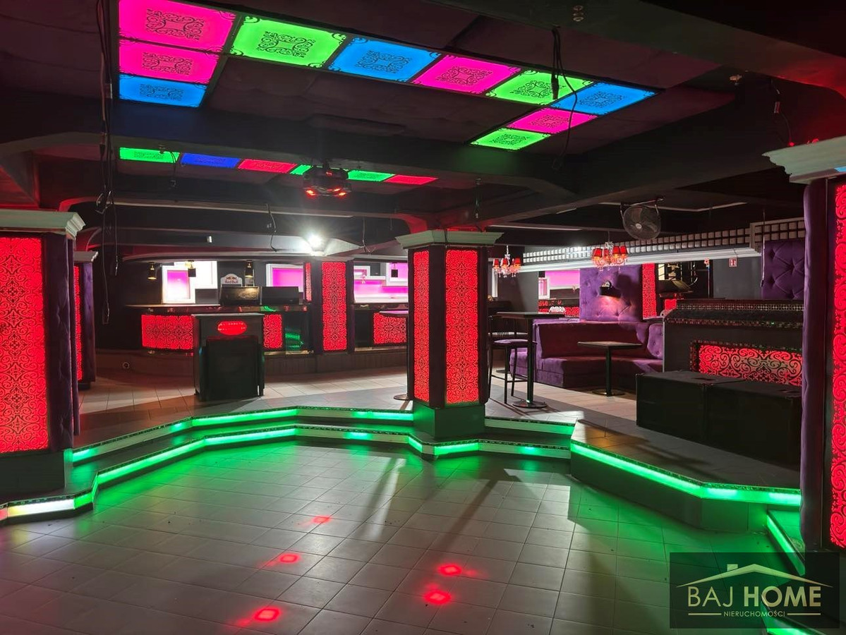 Budynek rozrywkowo-usługowy ,,Ambra Club\" - Widok 2
