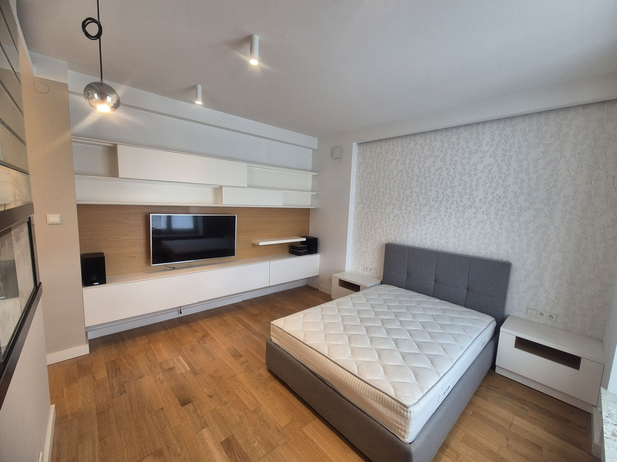 Apartment in Warszawa, Krucza, Śródmieście - Widok 2