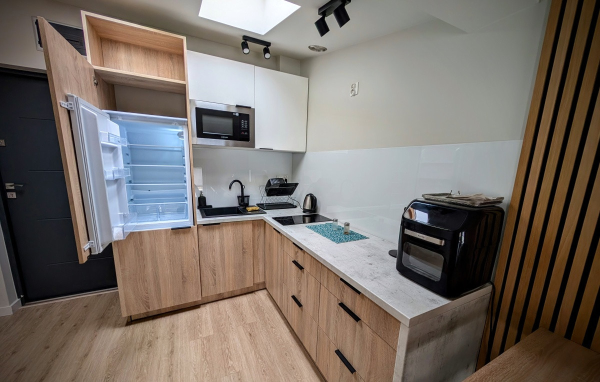 Przytulna kawalerka 27m²-blisko dworca FABRYCZNEGO