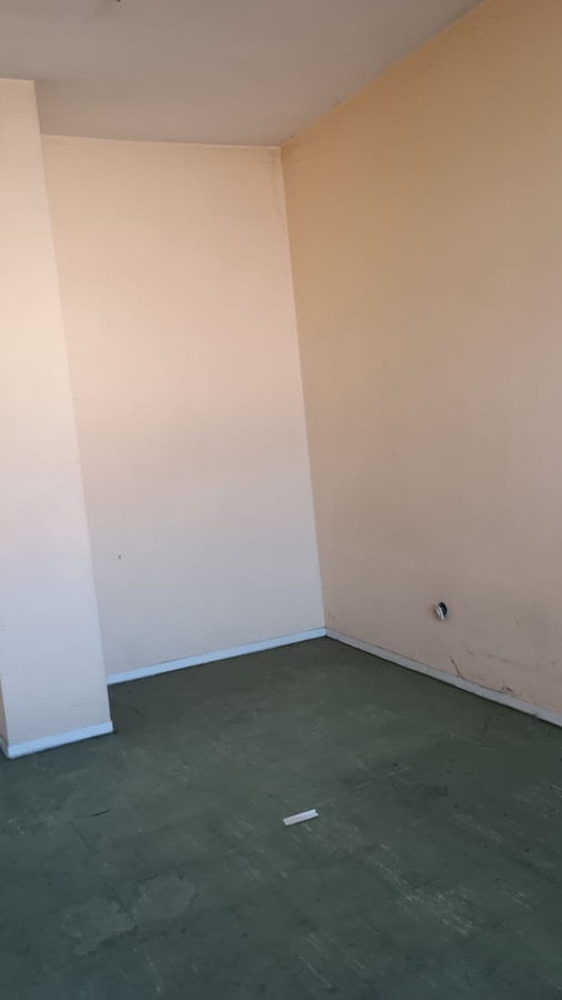 Budynek 1300 m² Usługowo-Biurowy Centrum Brwinów - Więcej