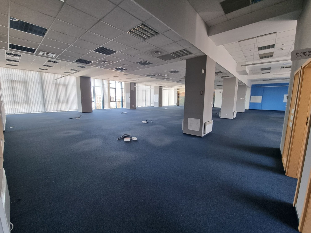 Lokal biurowy 688,44 m² w świetnej lokalizacji - Widok 3