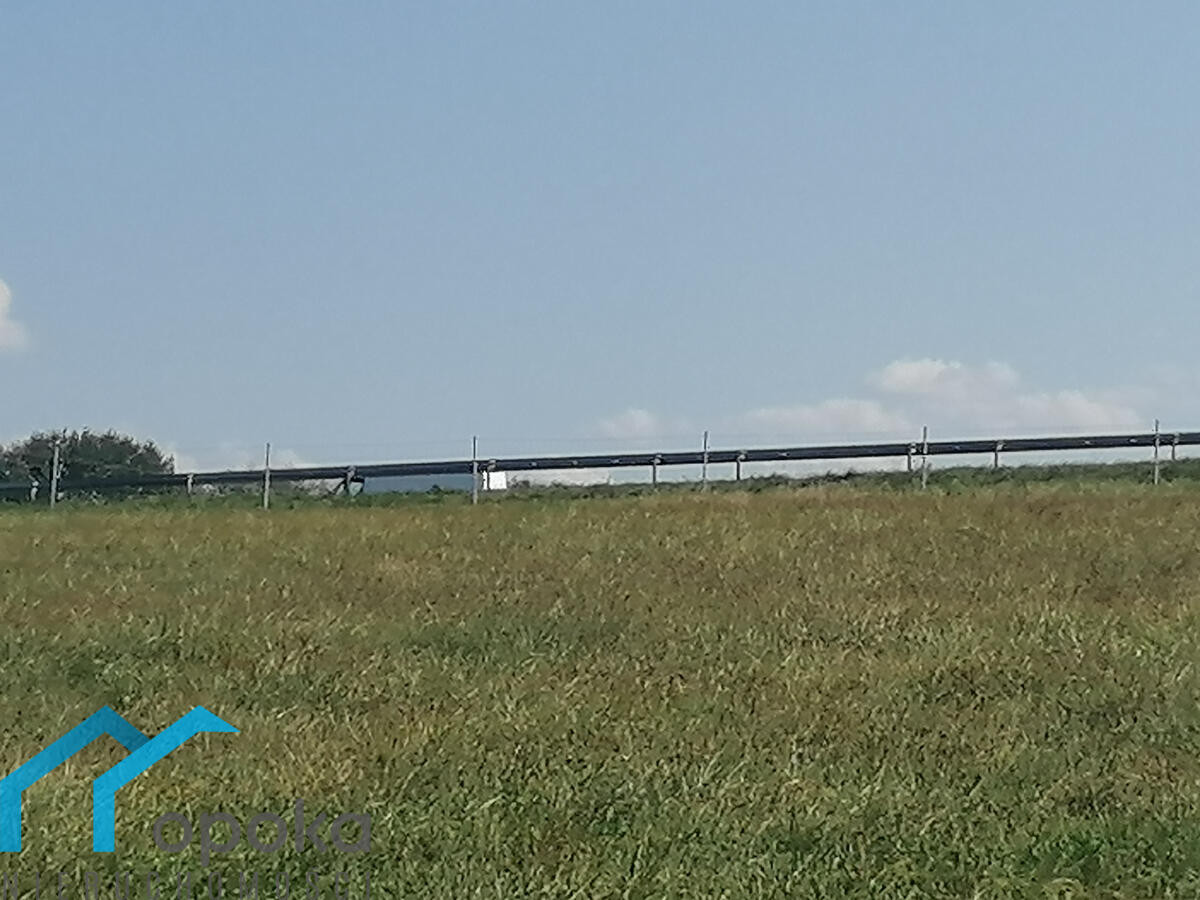 Land, 10052 m²