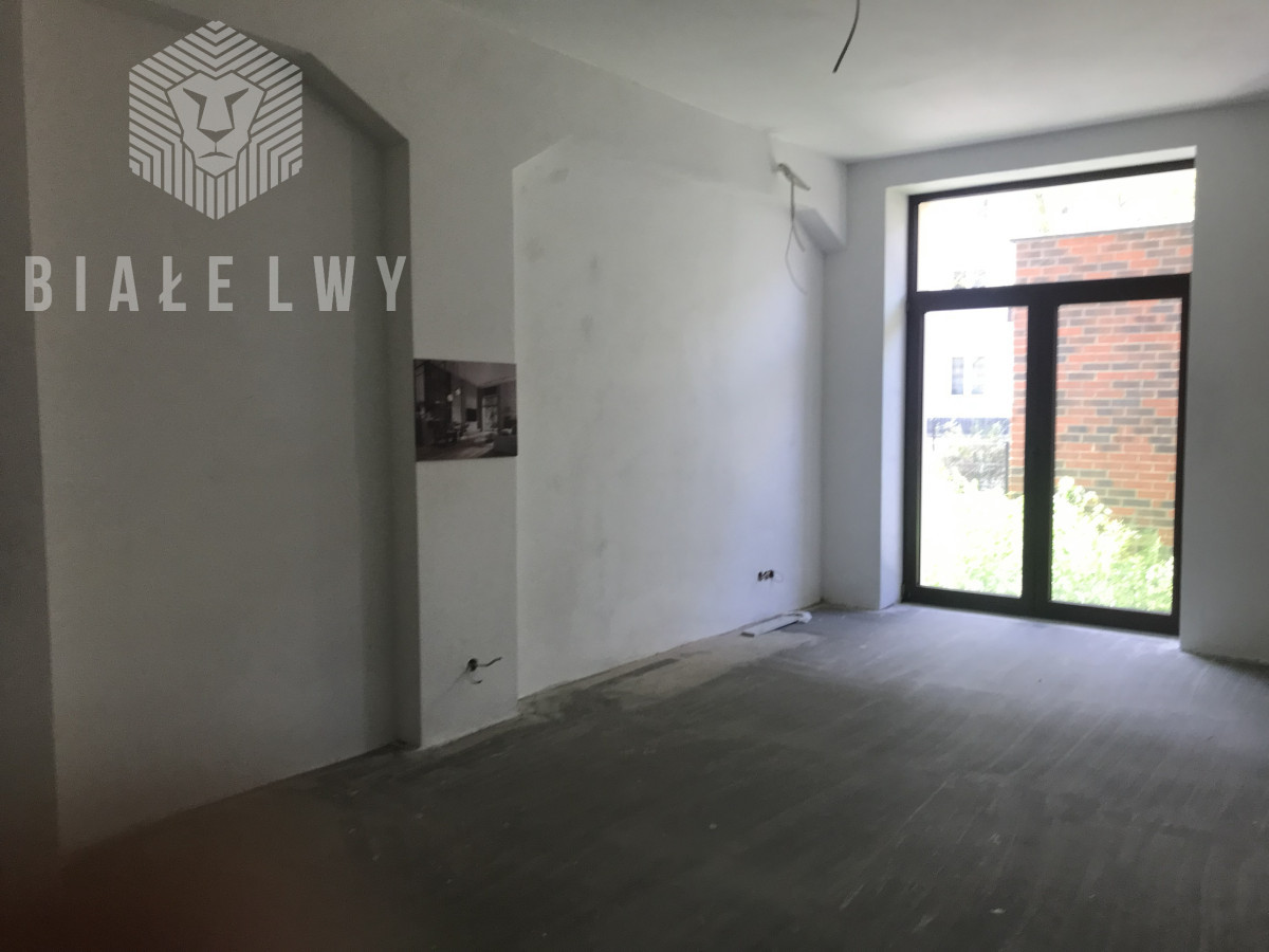 Mieszkanie w odnowionej Przedwojennej Kamienicy - Widok 5
