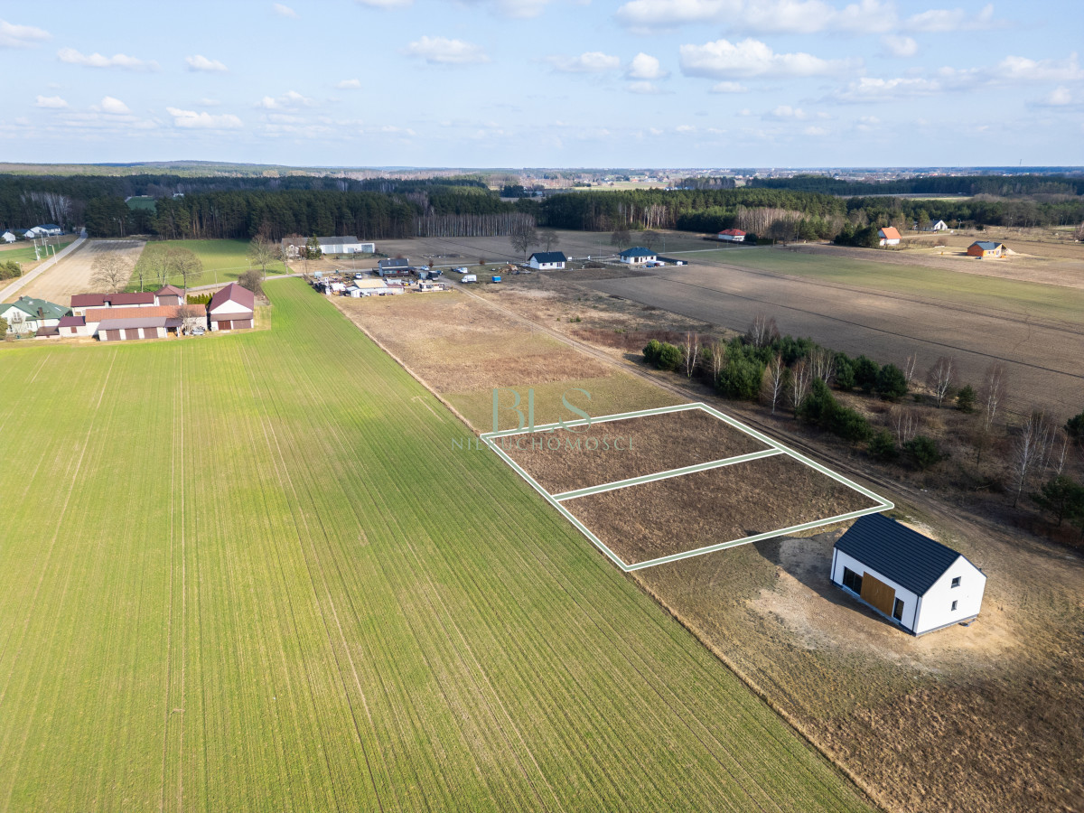 Skrzynka energetyczna i wodociąg - Widok 3
