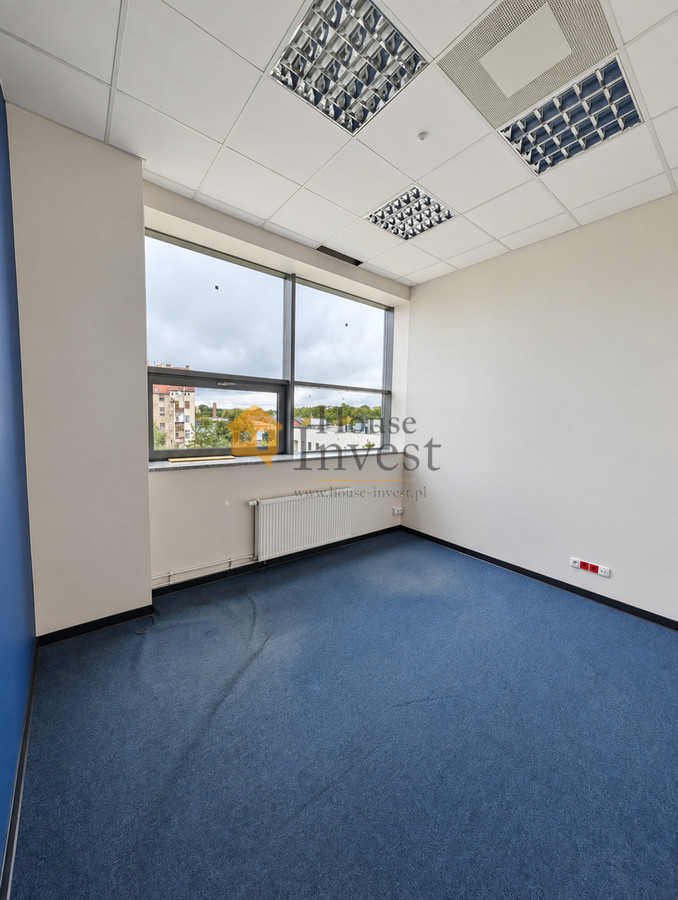 Lokal biurowy 51,75 m² w biurowcu z windą - Widok 3