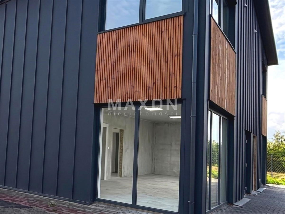 LOKAL USŁUGOWO - HANDLOWY 72 m² Z PARKINGIEM - Widok 2