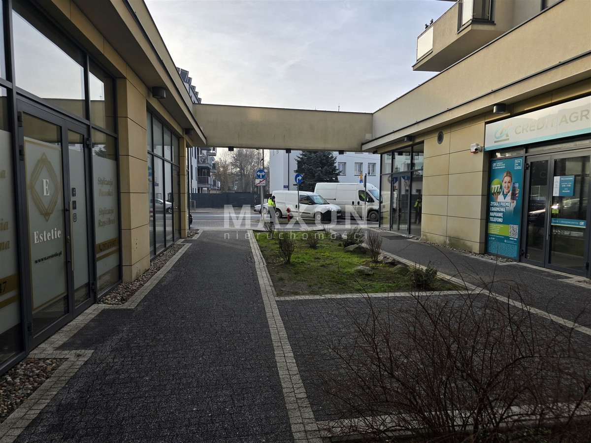 Centrum Ożarowa Mazowieckiego | Parter - lokal - Więcej