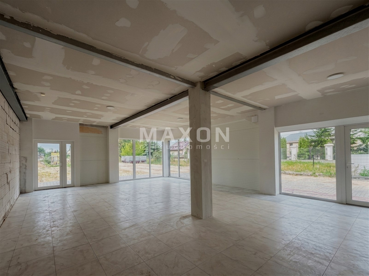 LOKAL USŁUGOWO - HANDLOWY 72 m² Z PARKINGIEM - Widok 3