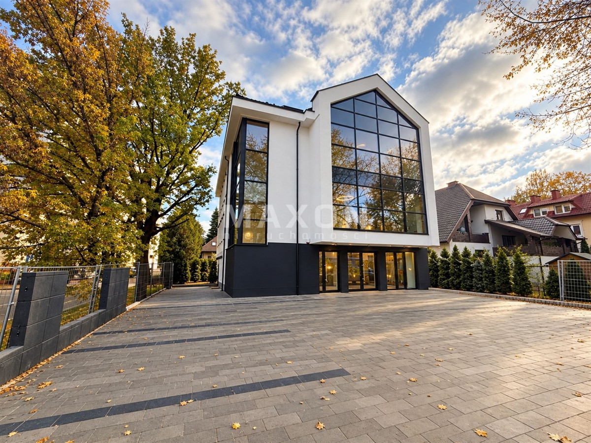 Prestiżowy budynek usługowy w Wołominie - Widok 4