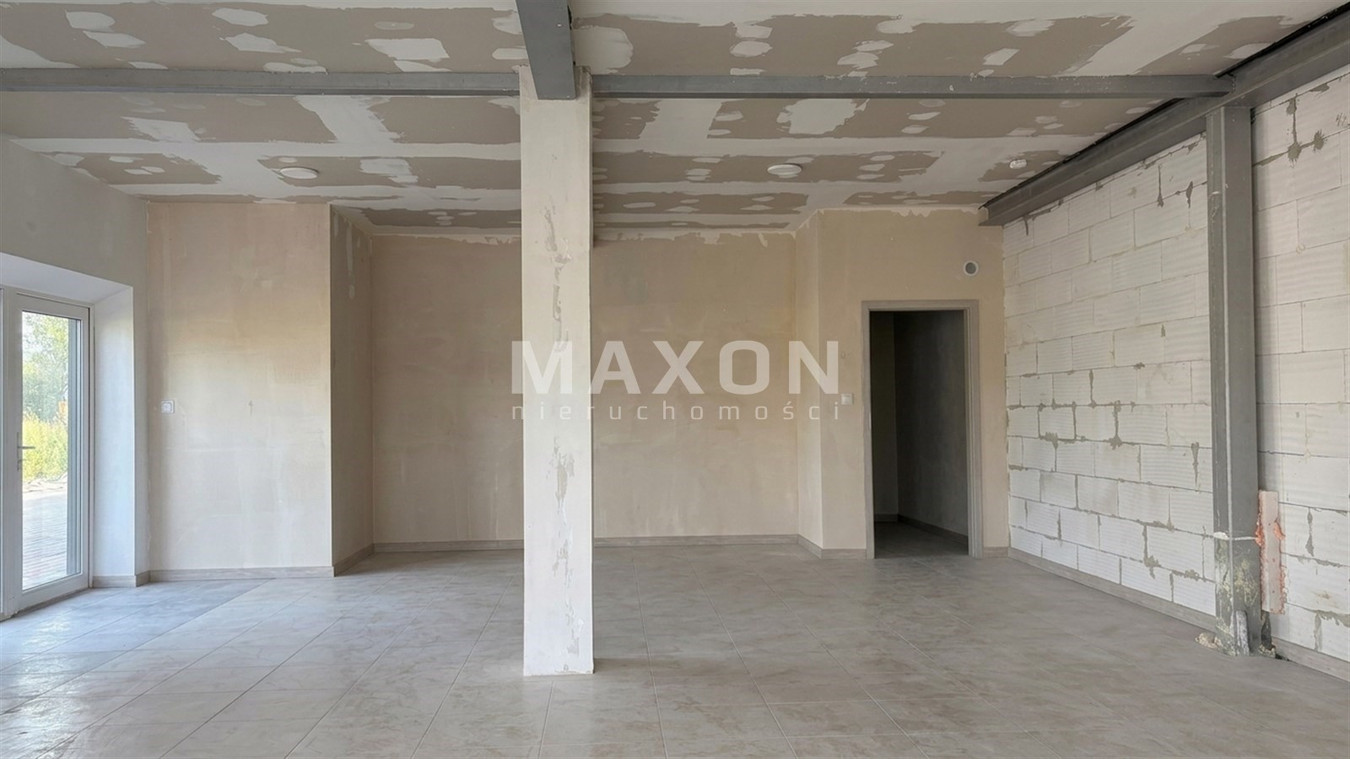 LOKAL USŁUGOWO - HANDLOWY 72 m² Z PARKINGIEM - Widok 5