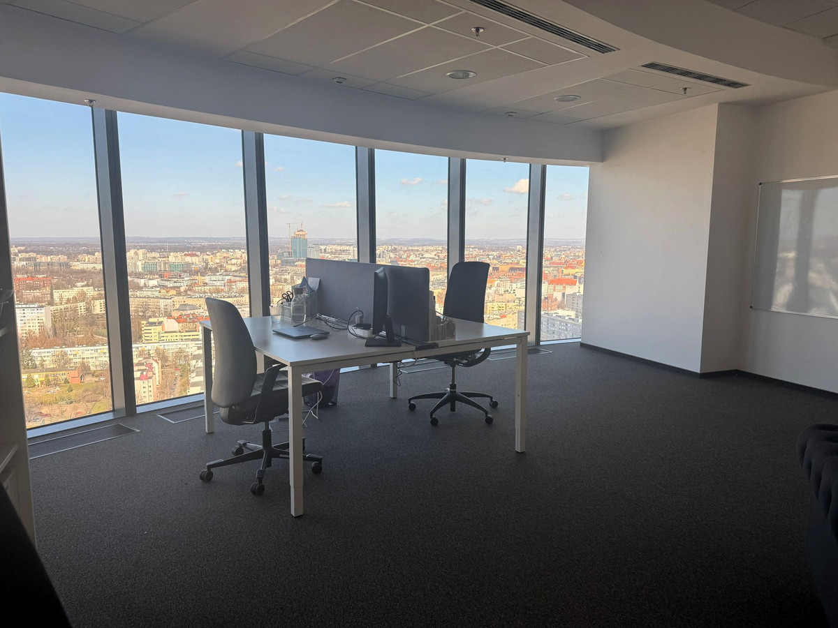 Biuro ok. 62 m² w Sky Tower z widokiem na miasto - Widok 3