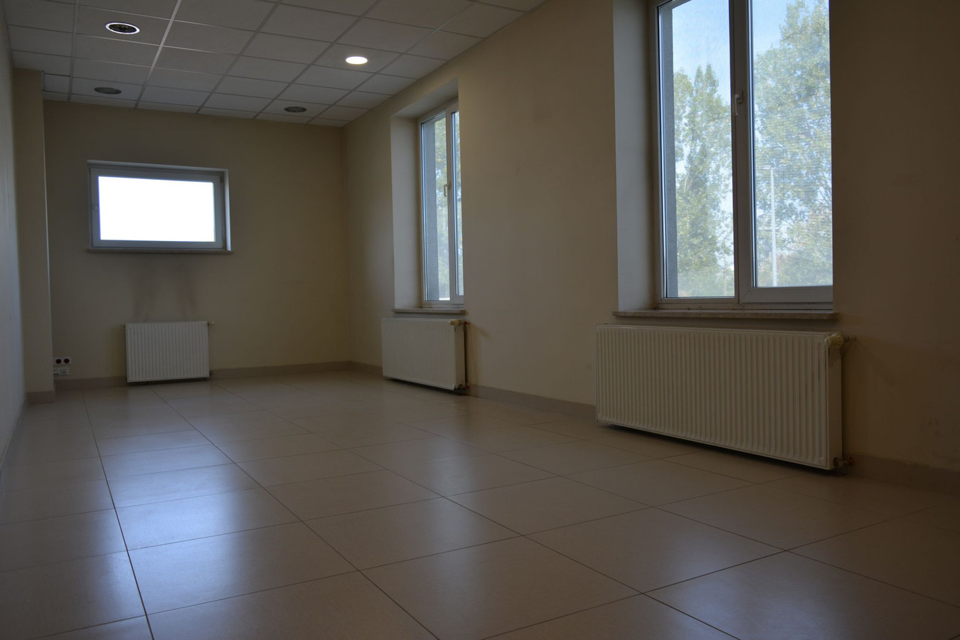 Biuro 30 m² I Duży parking I TOP Lokalizacja - Widok 5