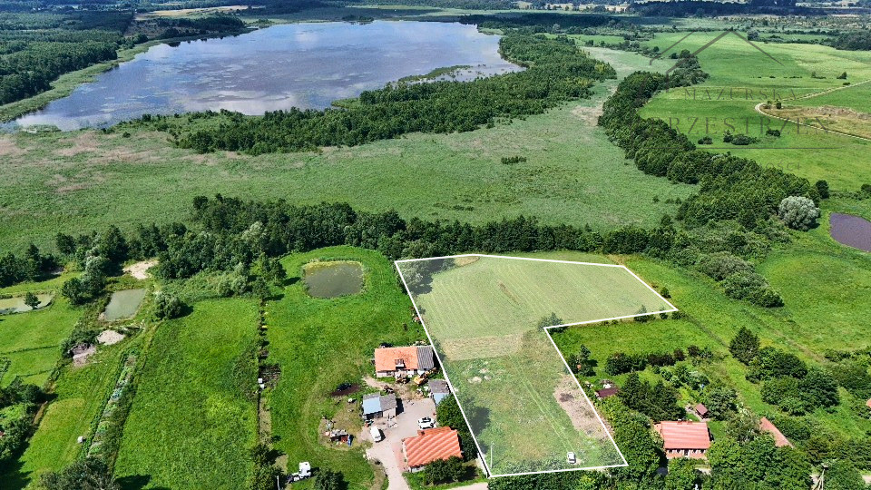 Terrain, 9400 m²