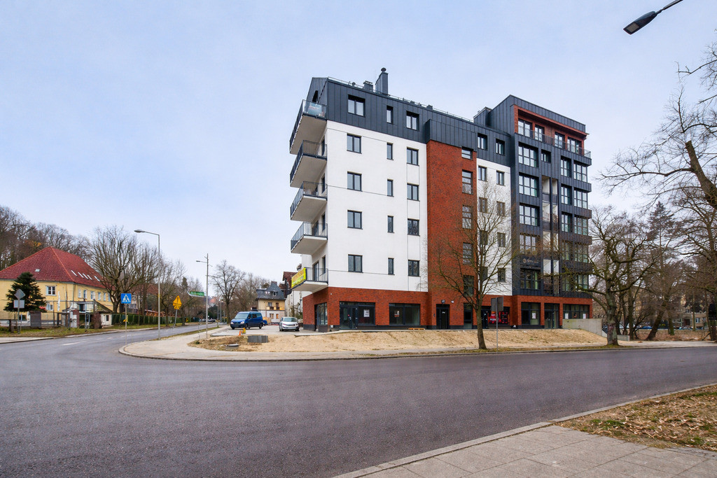 Dwupoziomowe z antresolą Park WyszyńskiEGO
