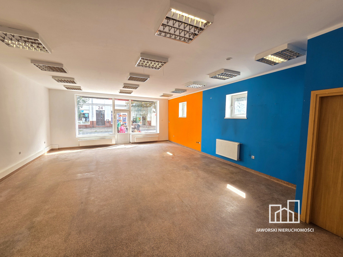 Centrum, lokal handl.-usług. z witryną + parking - Widok 2
