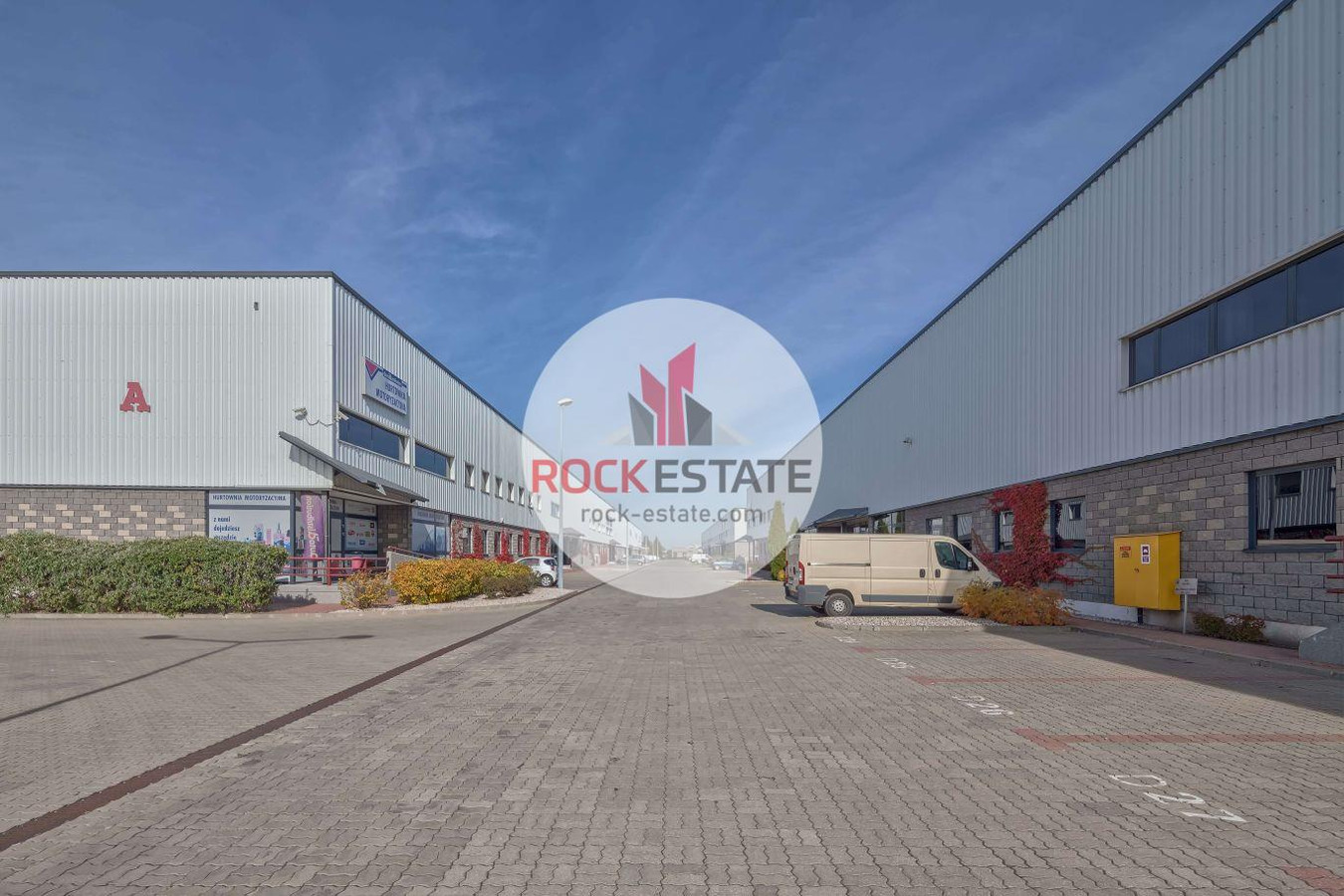 Magazyn 638 m² z biurem Okęcie - 0% prowizji - Więcej
