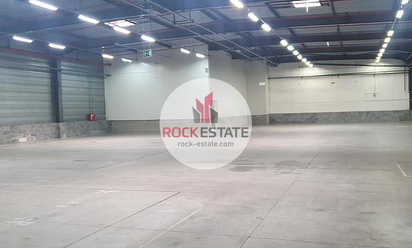 Showroom 506 m² - 0% prowizji na Okęciu - Więcej