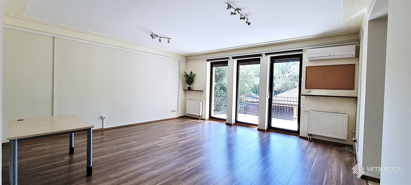Lokal w centrum 120 m², ul. Rakowicka, Parking - Widok 2
