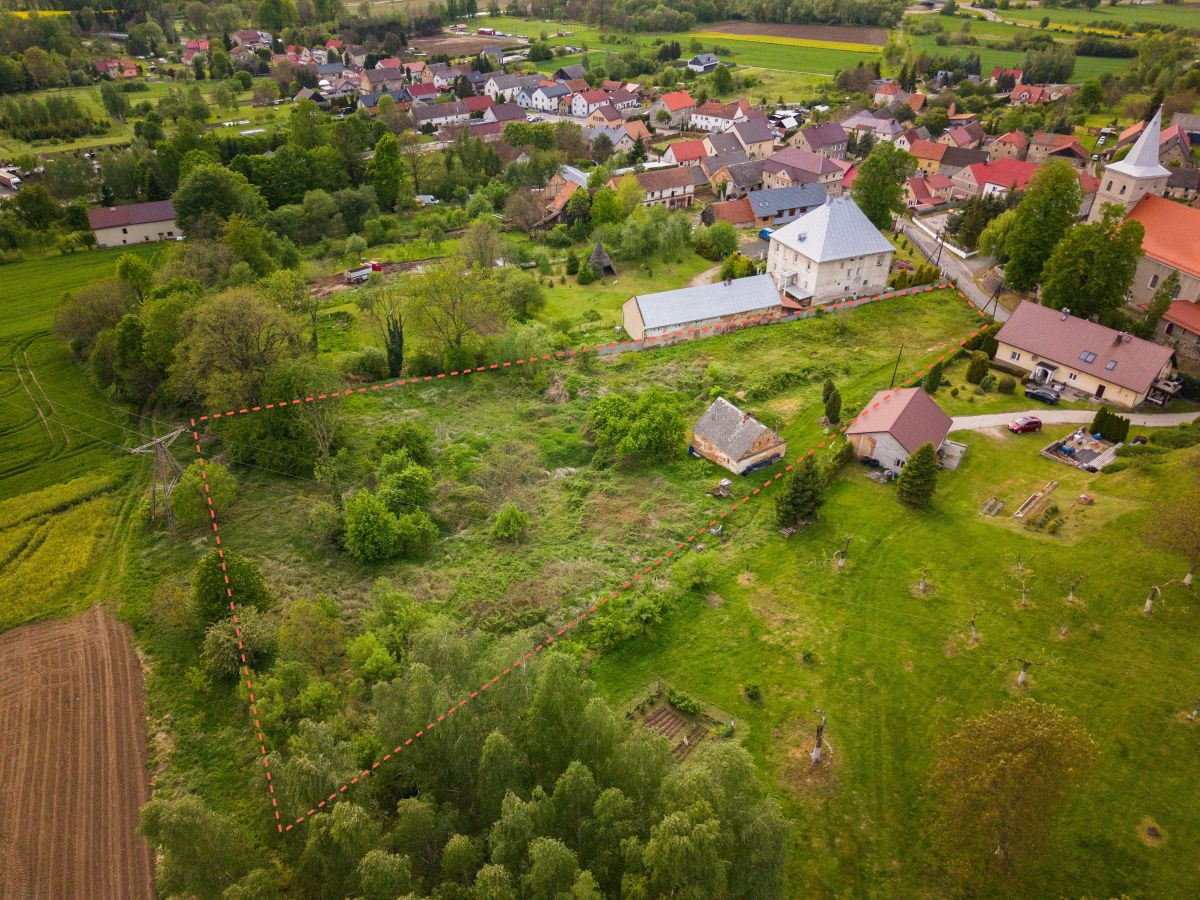 Dom do remontu * duża działka 6999 m² *blisko Gór - Więcej