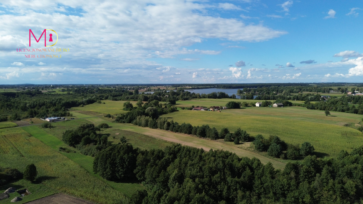 Grunty nad jeziorem atrakcyjna oferta - Więcej