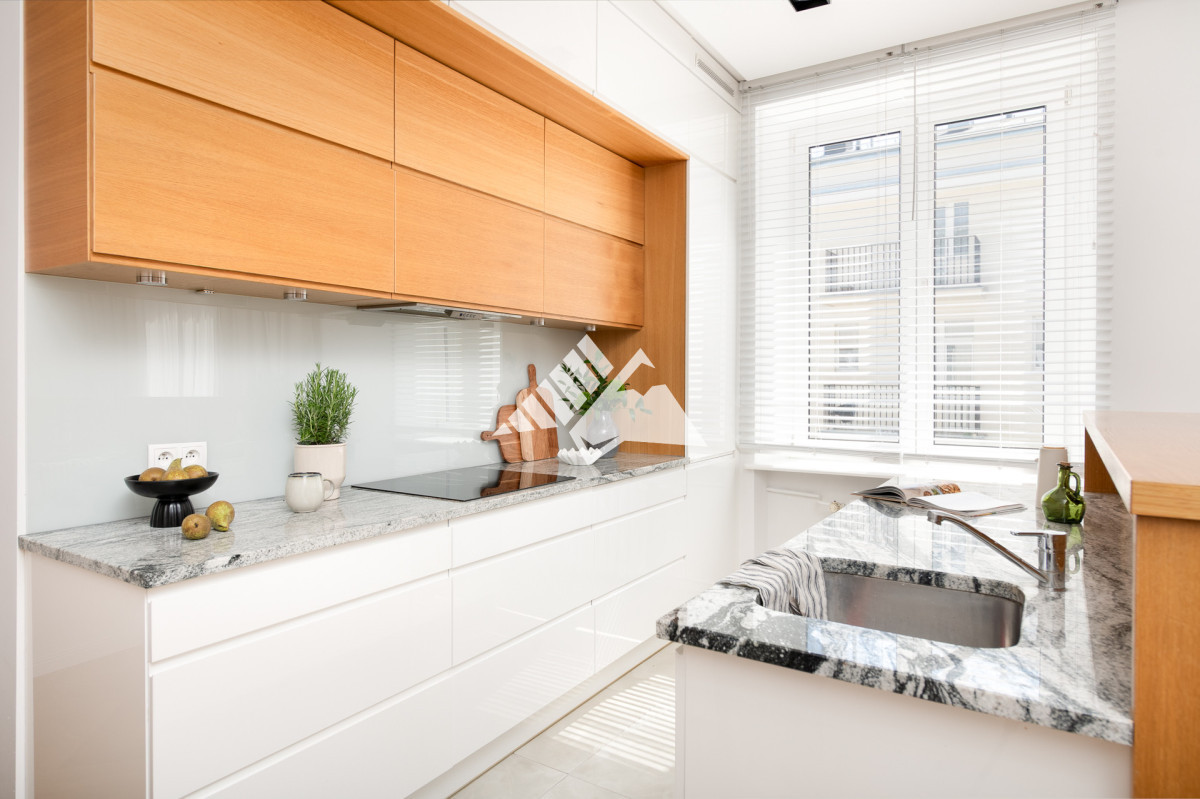 Apartment in Gdynia, Międzytorze, Śródmieście - Więcej