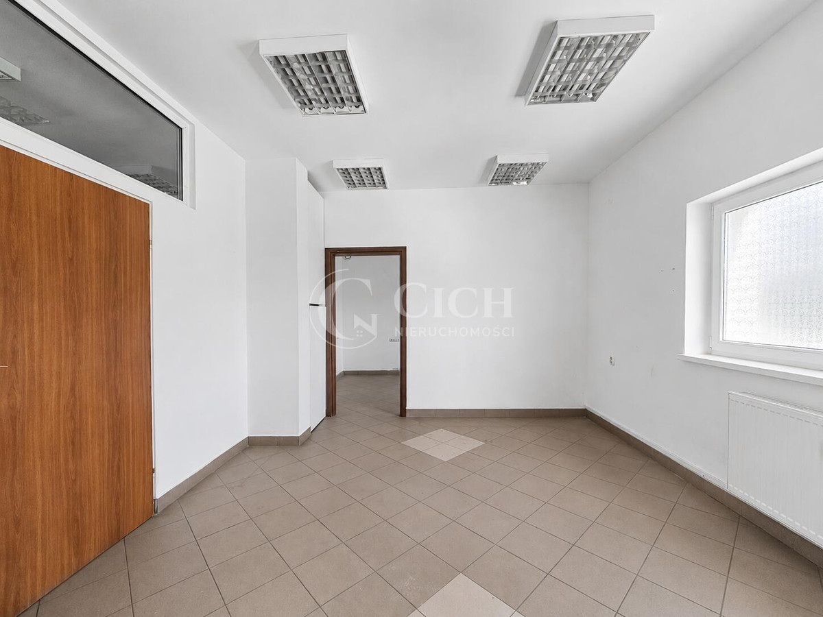LOKAL 174,90 M² | PARTER | PARKING | UL. TOROWA 1 - Więcej