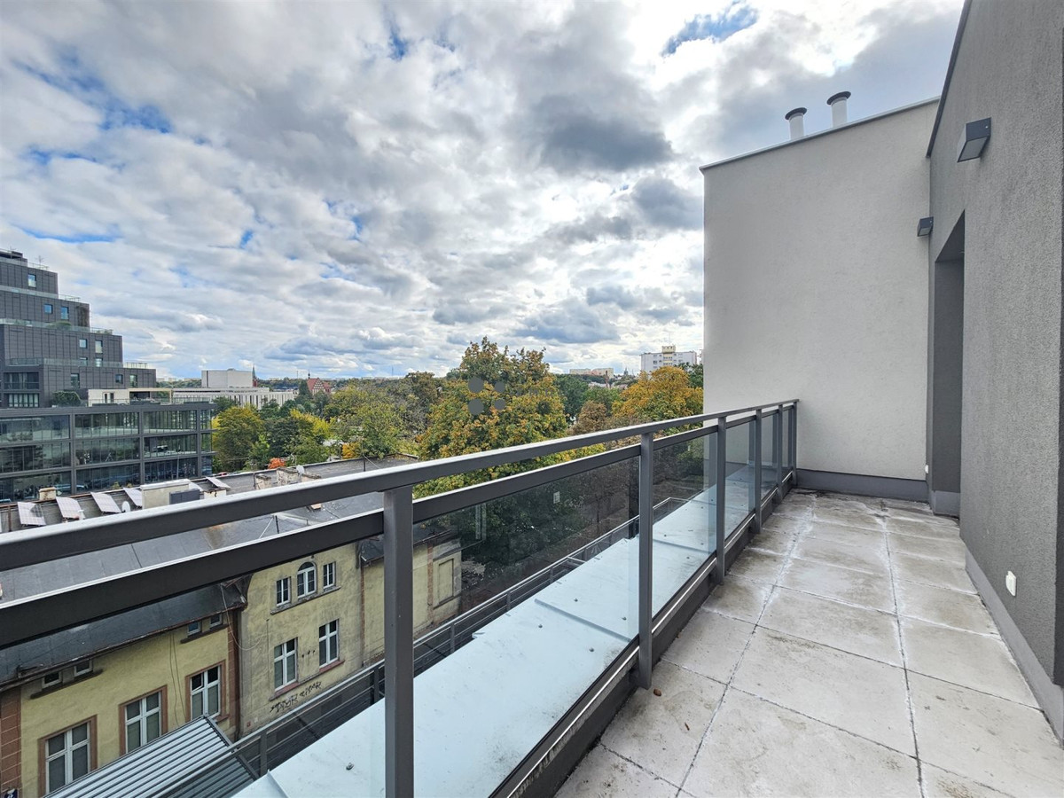 Apartament w Garbary5 | ostatnie piętro - Więcej