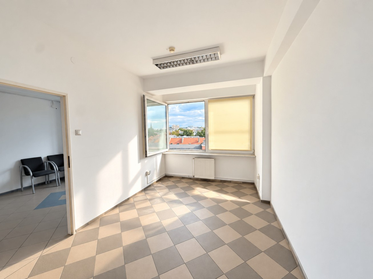 Lokal biurowy 59,3 m² na wynajem – 5. piętro biurowca - Widok 3