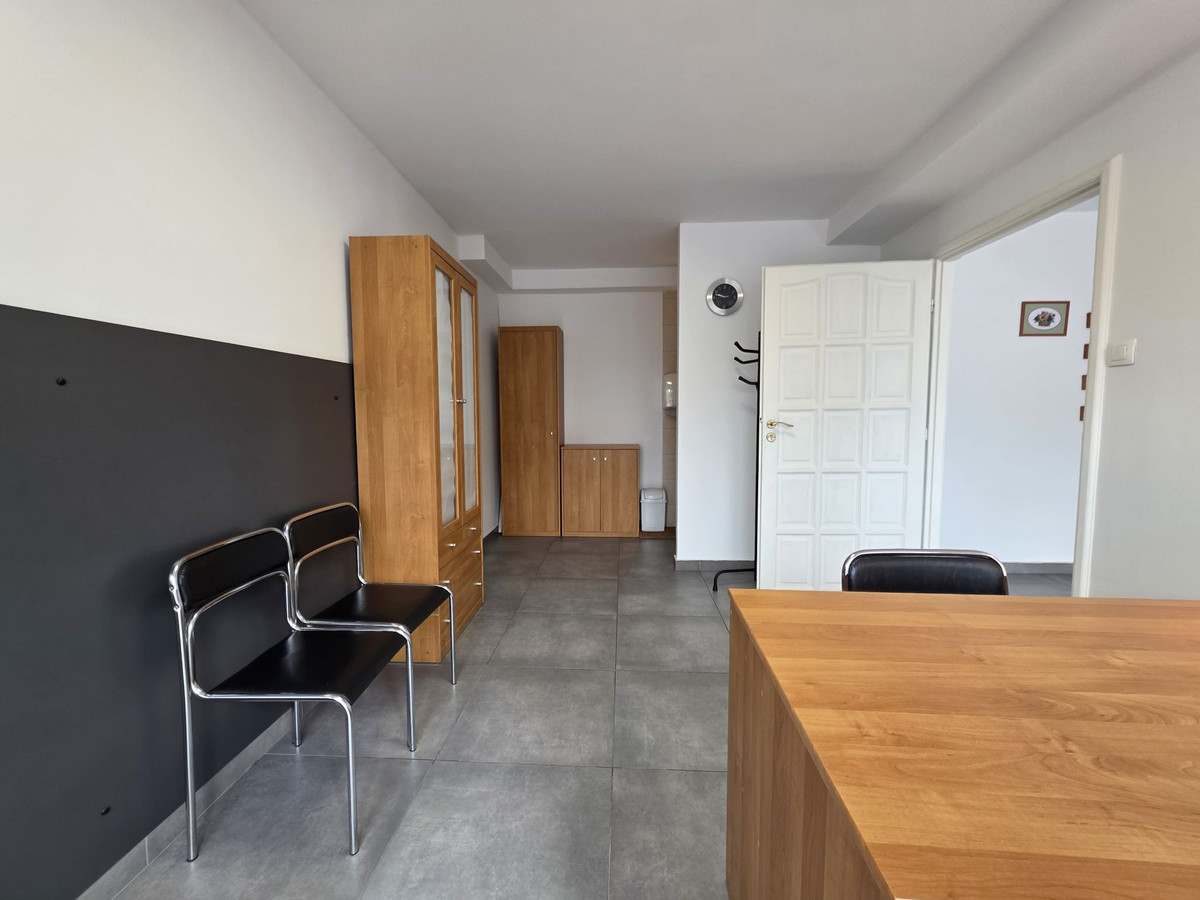 Lokal na parterze z witrynami, 2 pomieszczenia, centrum Dąborwy Górniczej - Widok 5