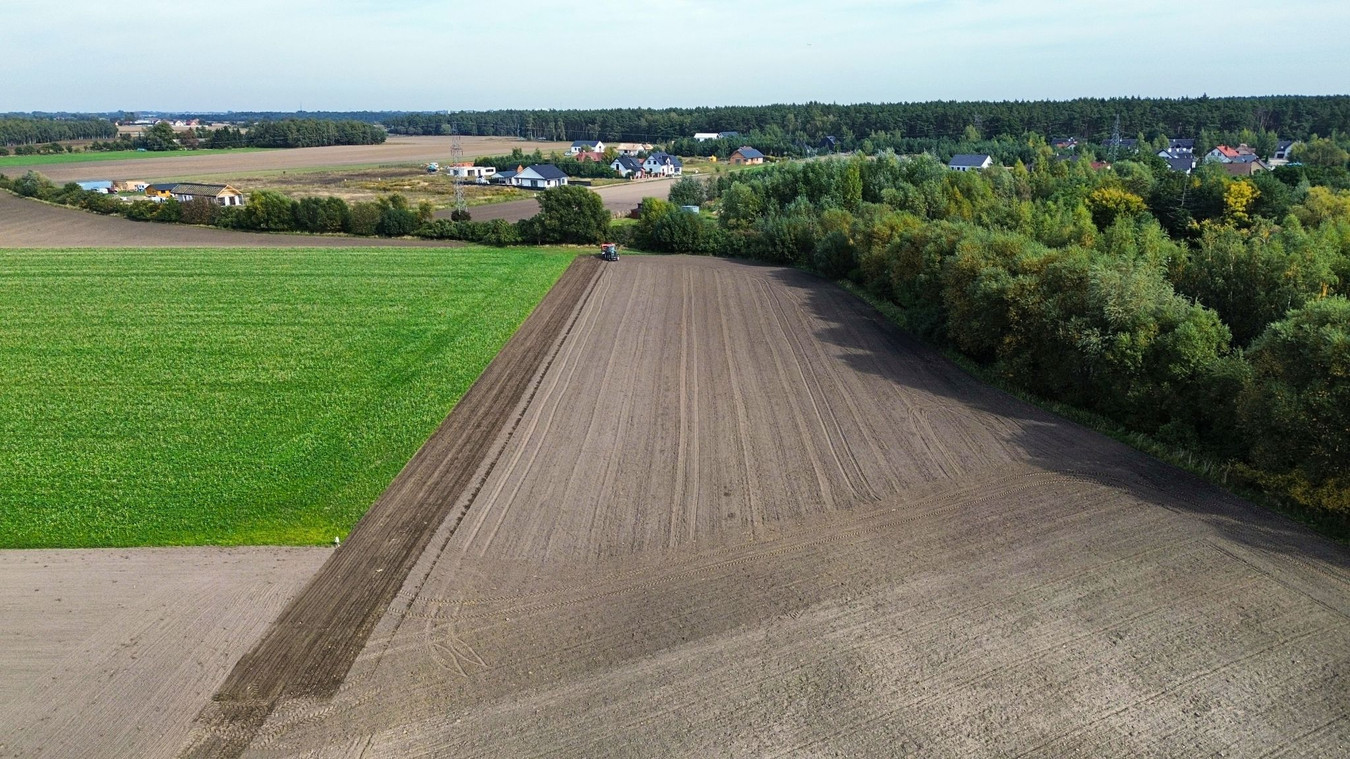 Działki z WZ na sprzedaż – budowa 8 budynków mieszkalnych jednorodzinnych - Widok 2