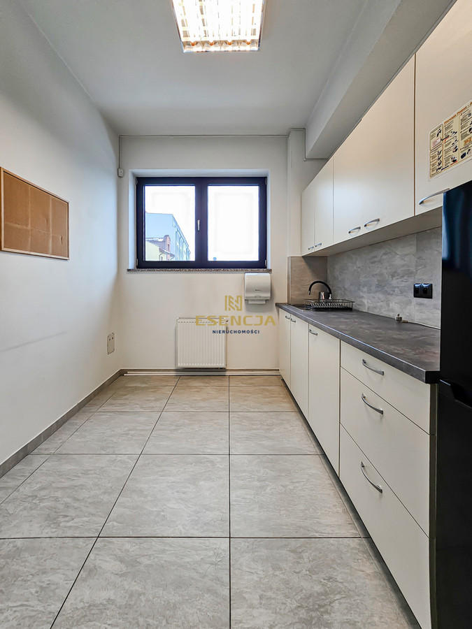 Lokal biurowy 150 m² wysoki standard - Widok 4