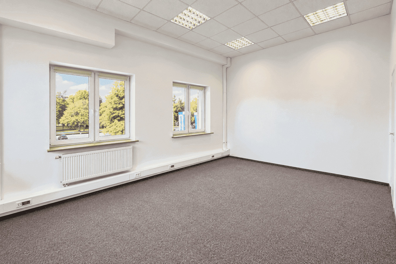 Panoramiczne biuro na wynajem Pabianice centrum | 32 m² | 4,1 m wys. | Klima - Widok 2