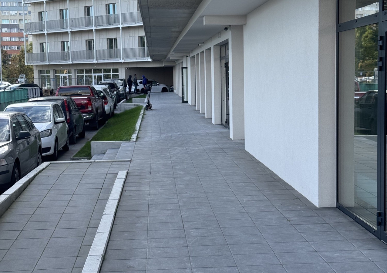 Lokal na Grabiszynku opcja powiększenia do 250m - Widok 2
