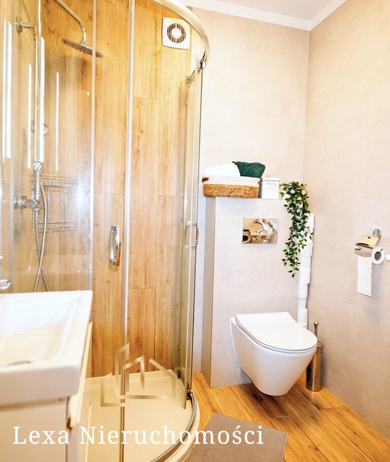 2 pokojowy apartament/ Czerwone Maki/ 42 m²/balkon - Więcej