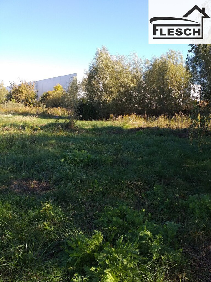 Doskonale zlokalizowana działka przemysłowa o powierzchni 1010 m² - Widok 2