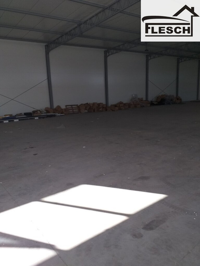 Hala Magazynowa Gmina Ożarów- 2km od Poznańskiej 700 m² - Widok 3