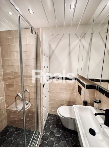 Apartment in Warszawa, Osiedle Wierzbno, Mokotów - More