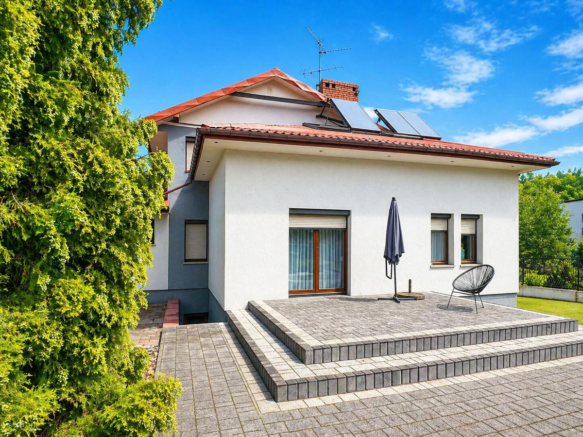 Luksusowa Rezydencja | Basenem | Sauna | pow. 250 m2 | 5 pokoi