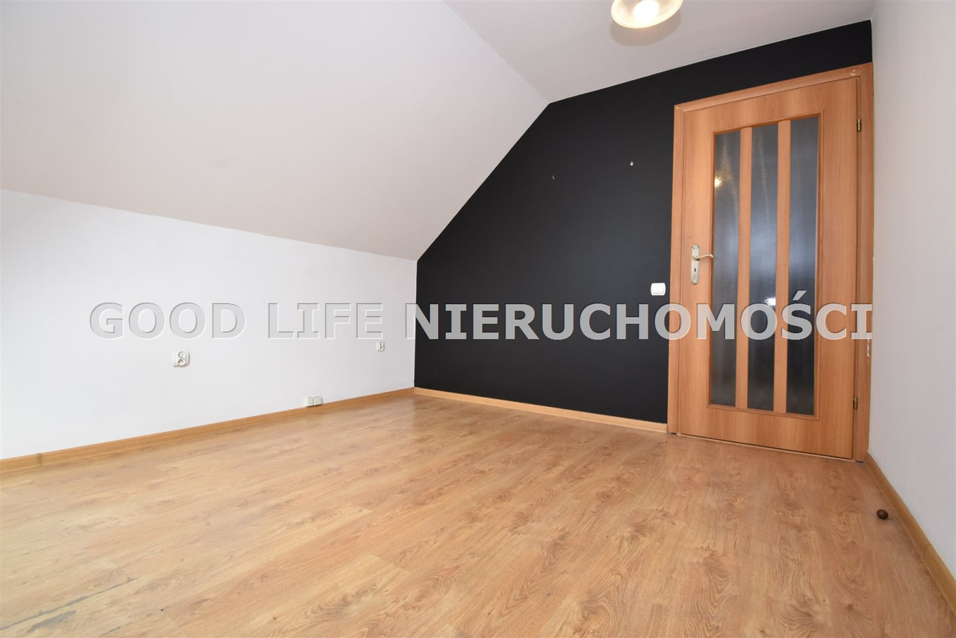 MIESZKANIE | LOKAL | WYNAJEM | STAROMIEŚCIE 65M2