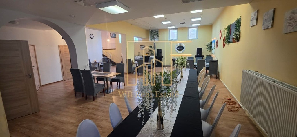 Locale commerciale, 140 m²