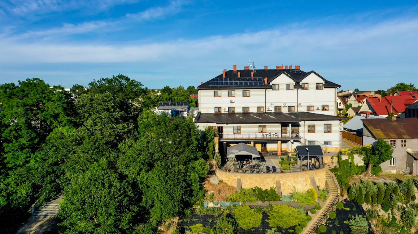 Hotel Bursztyn nad Wisłą – 1400 m², 18 pokoi, potencjał inwestycyjny - Widok 3