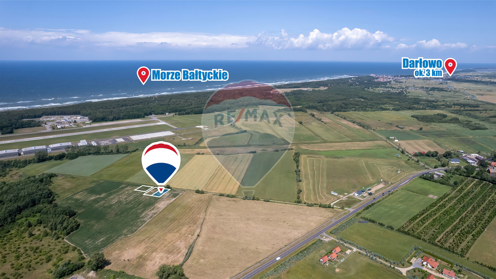 Land, 1017 m²