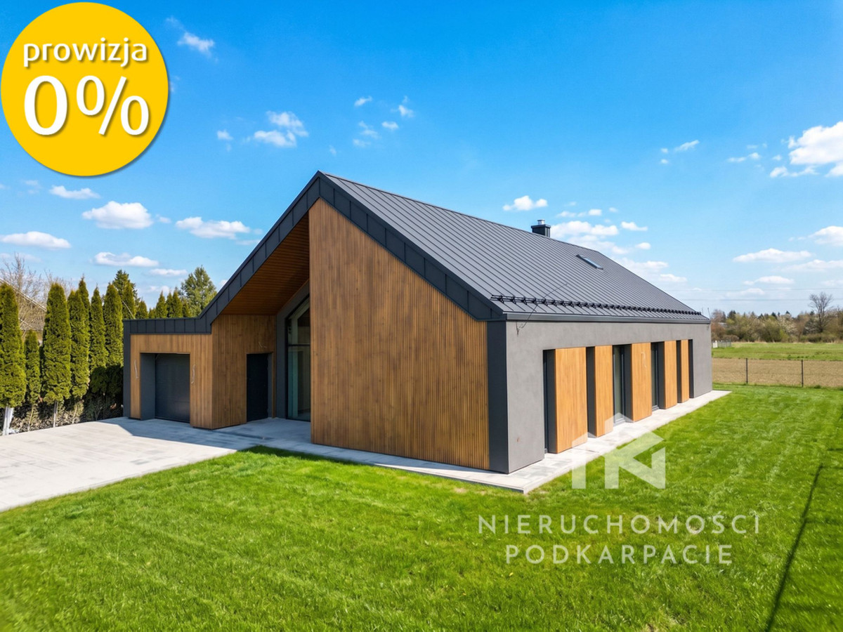 Kuća, 147 m², zemljište 841 m²