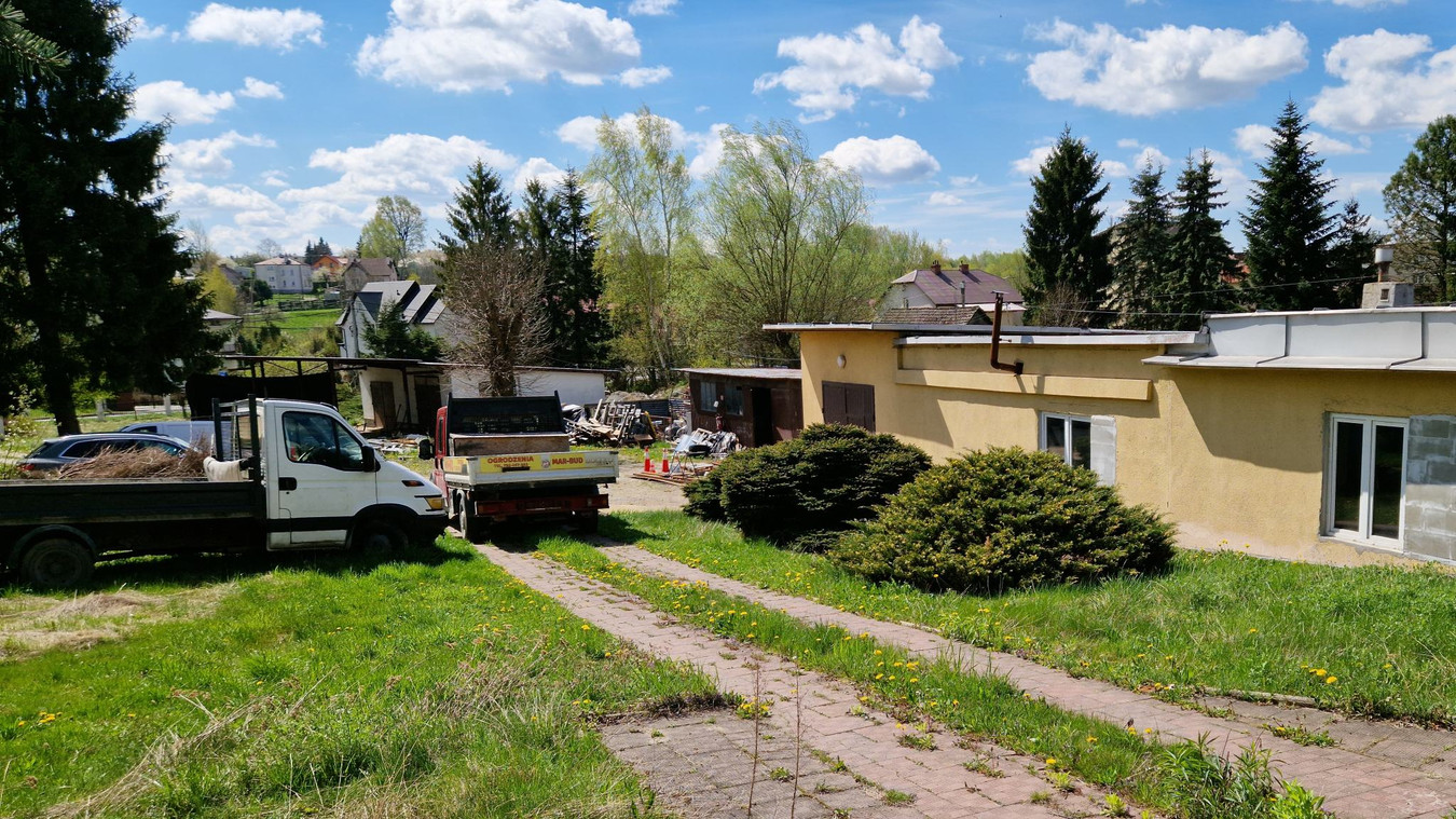 Maoin tráchtála, 280 m²